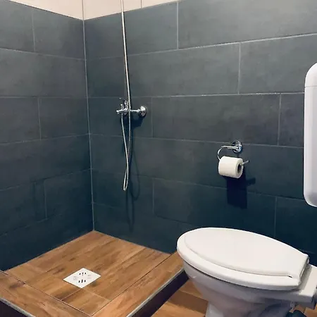 Williams Village Bowling & Country Club 2*