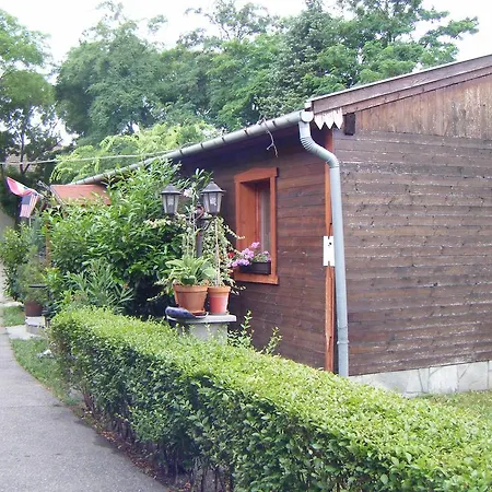 Williams Village Bowling & Country Club Budapest